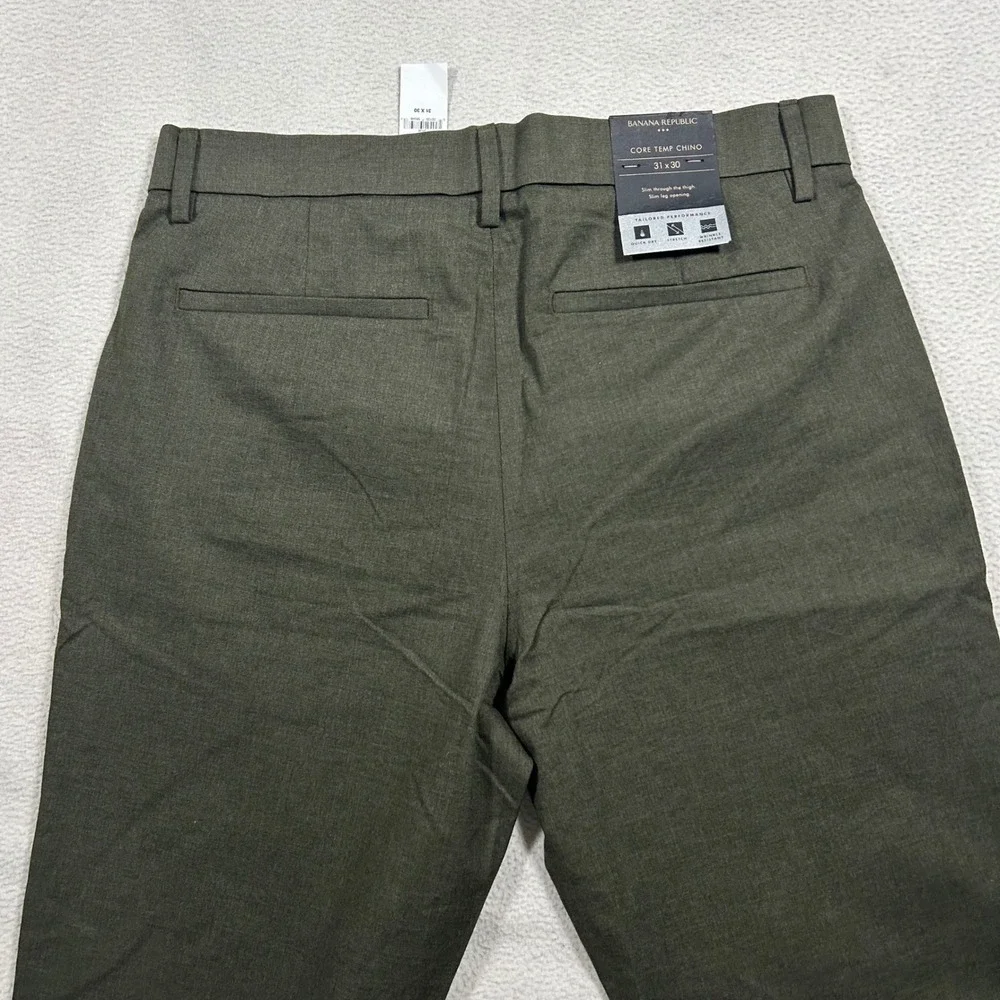 Banana Republic Core Temp Chino Pants  Mens 31x30 Olive Slim Fit Performance